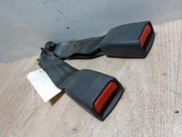 Attache ceinture arriere gauche