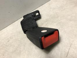 Attache ceinture arriere centrale
