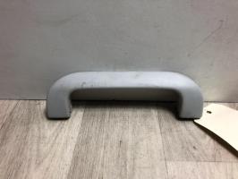 Poignee de maintien avant droit