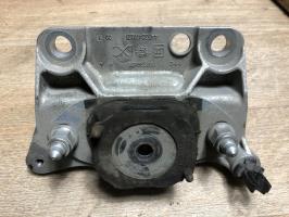 Support moteur gauche
