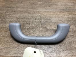 Poignee de maintien arriere droit