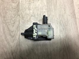 Attuatore chiavistello sportello carburante