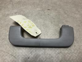 Poignee de maintien avant droit