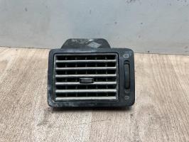 Aerateur tableau de bord avant gauche
