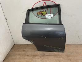 Puerta trasera derecha