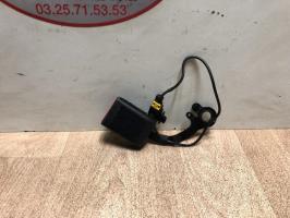 Attache ceinture arriere droit