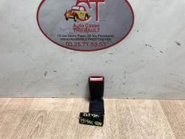 Attache ceinture arriere droit