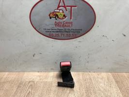 Attache ceinture arriere centrale