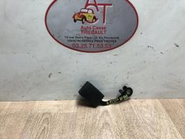 Attache ceinture arriere centrale