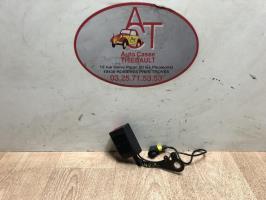 Attache ceinture arriere centrale