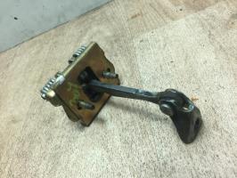 Tirant de porte avant droit