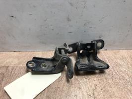 Charniere de porte arriere gauche