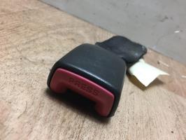 Attache ceinture arriere gauche