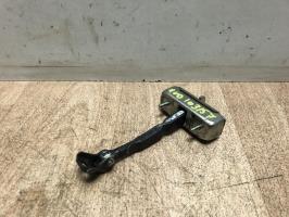 Tirant de porte avant droit