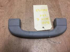 Poignee de maintien avant gauche