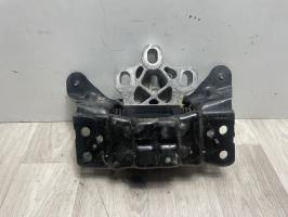 Support moteur gauche