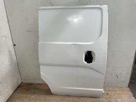Puerta lateral derecha