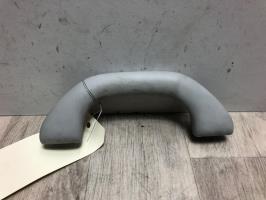 Poignee de maintien avant droit