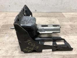 Support moteur gauche