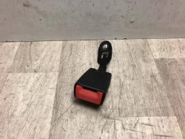 Attache ceinture arriere gauche