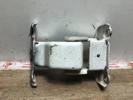 Cerniera porta bagagliaio destra