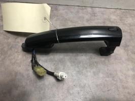 Poignee porte avant gauche
