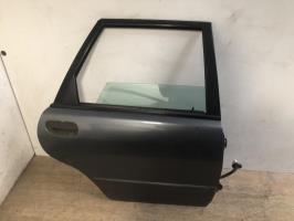 Puerta trasera derecha
