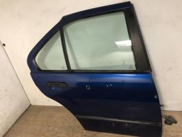 Puerta trasera derecha