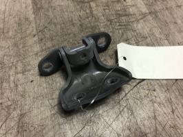 Charniere de porte avant droit