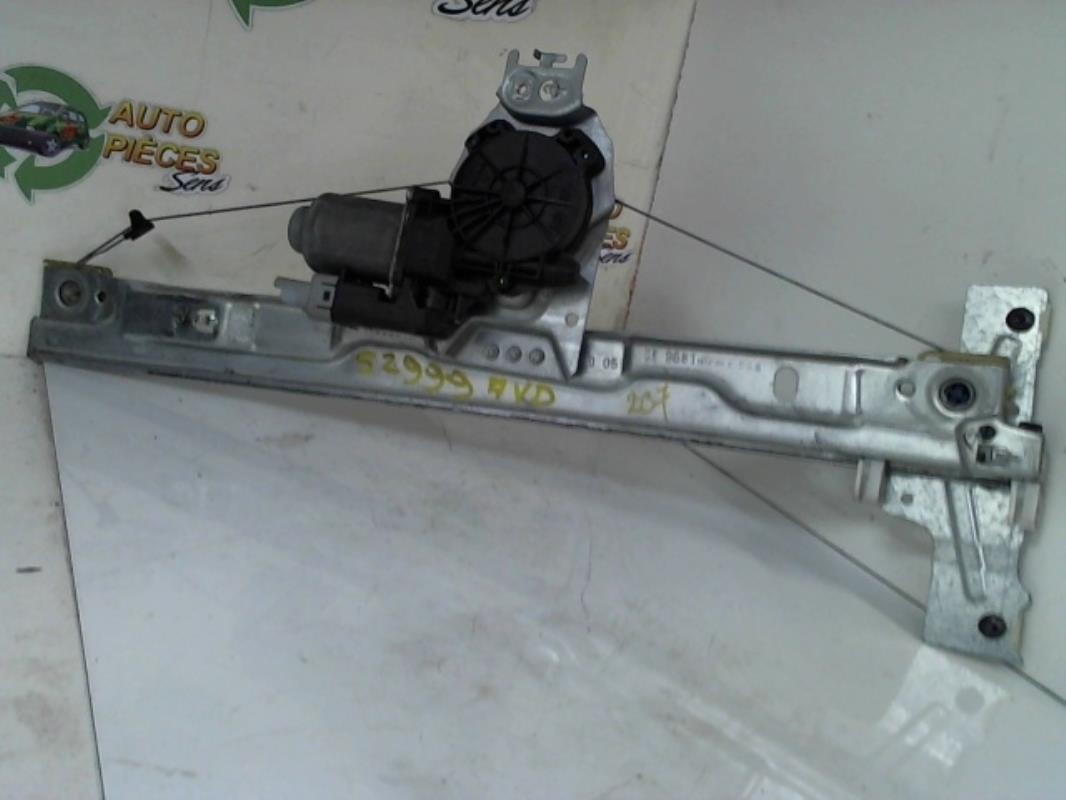 Leve vitre electrique avant droit