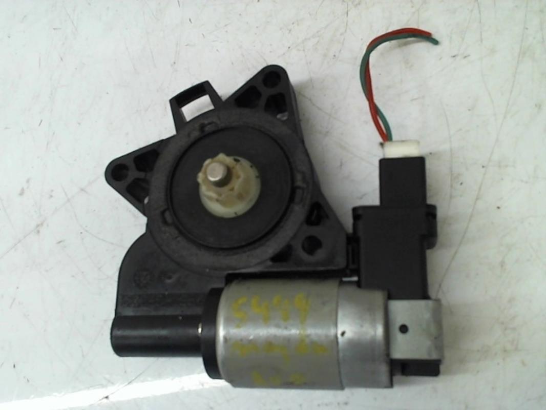 Moteur leve vitre avant droit