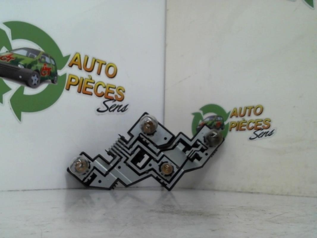 Platine feu arriere gauche