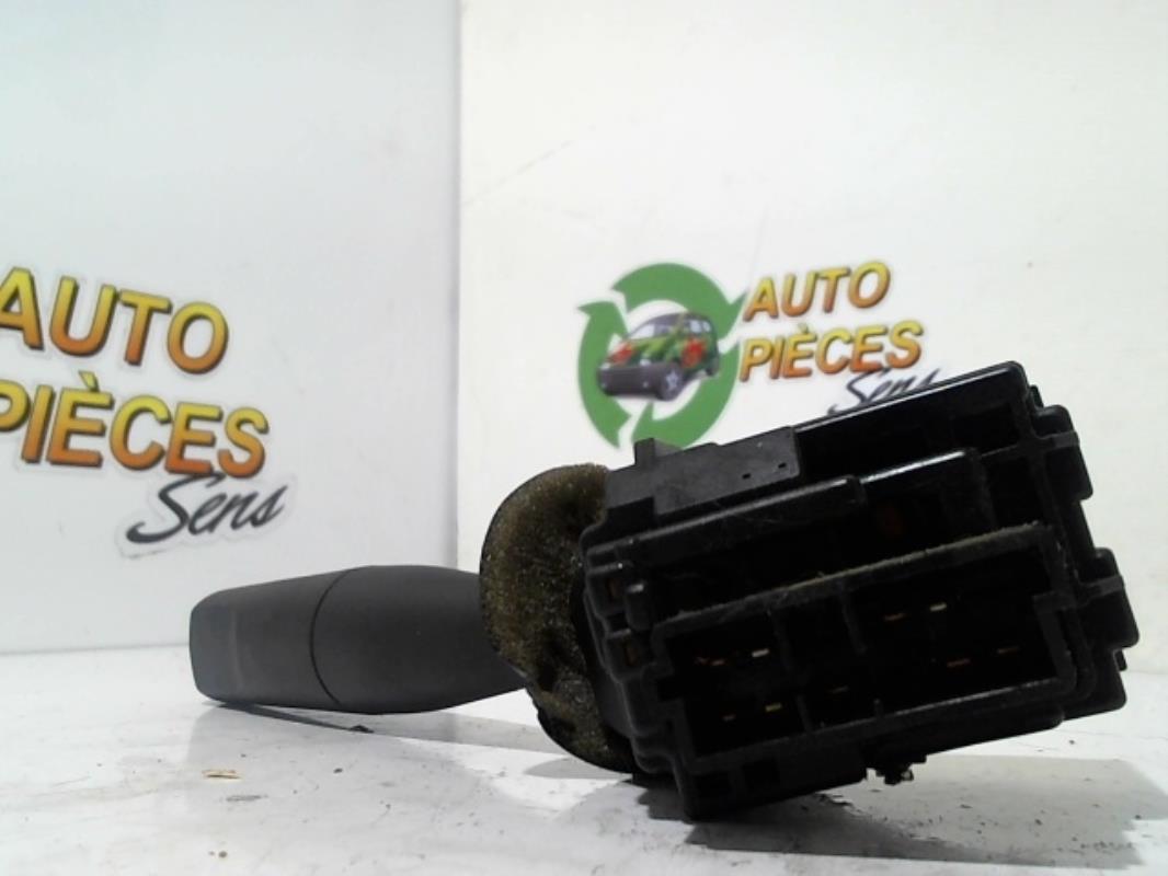 Commodo d'essuie glaces