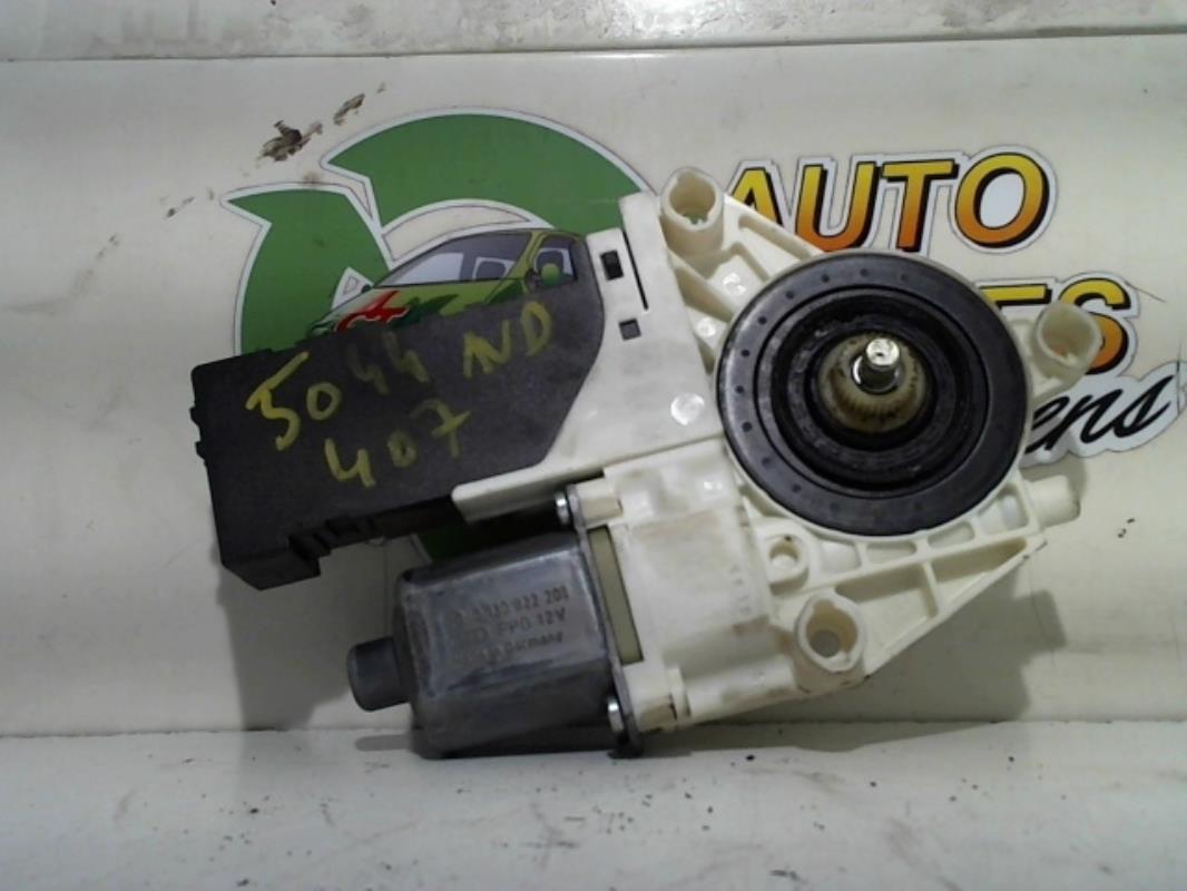 Moteur leve vitre avant droit