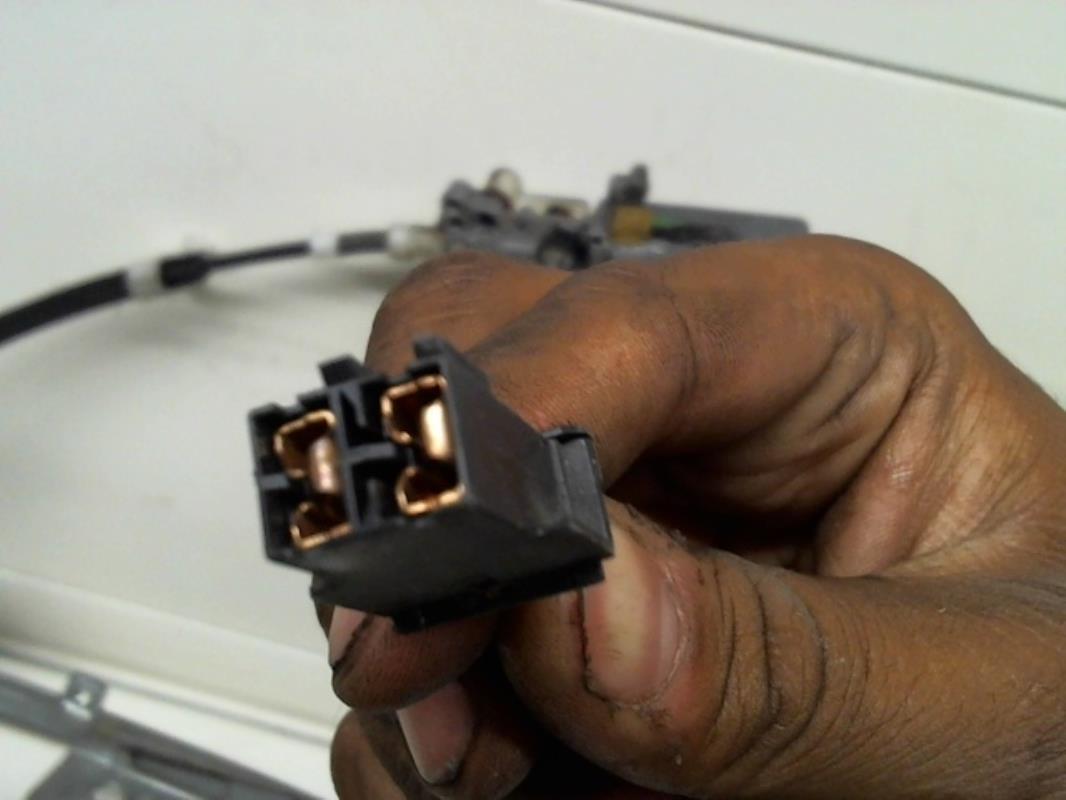Leve vitre electrique avant gauche