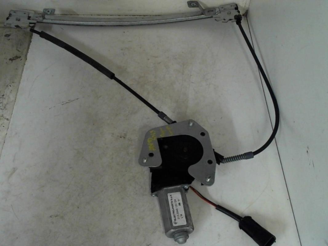 Leve vitre electrique avant droit