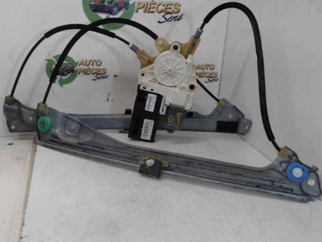 Leve vitre electrique avant gauche