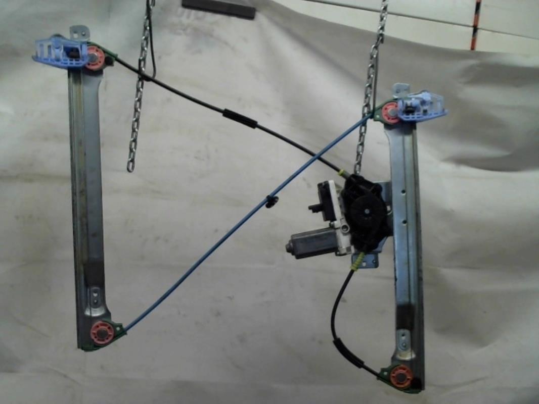 Leve vitre electrique avant droit