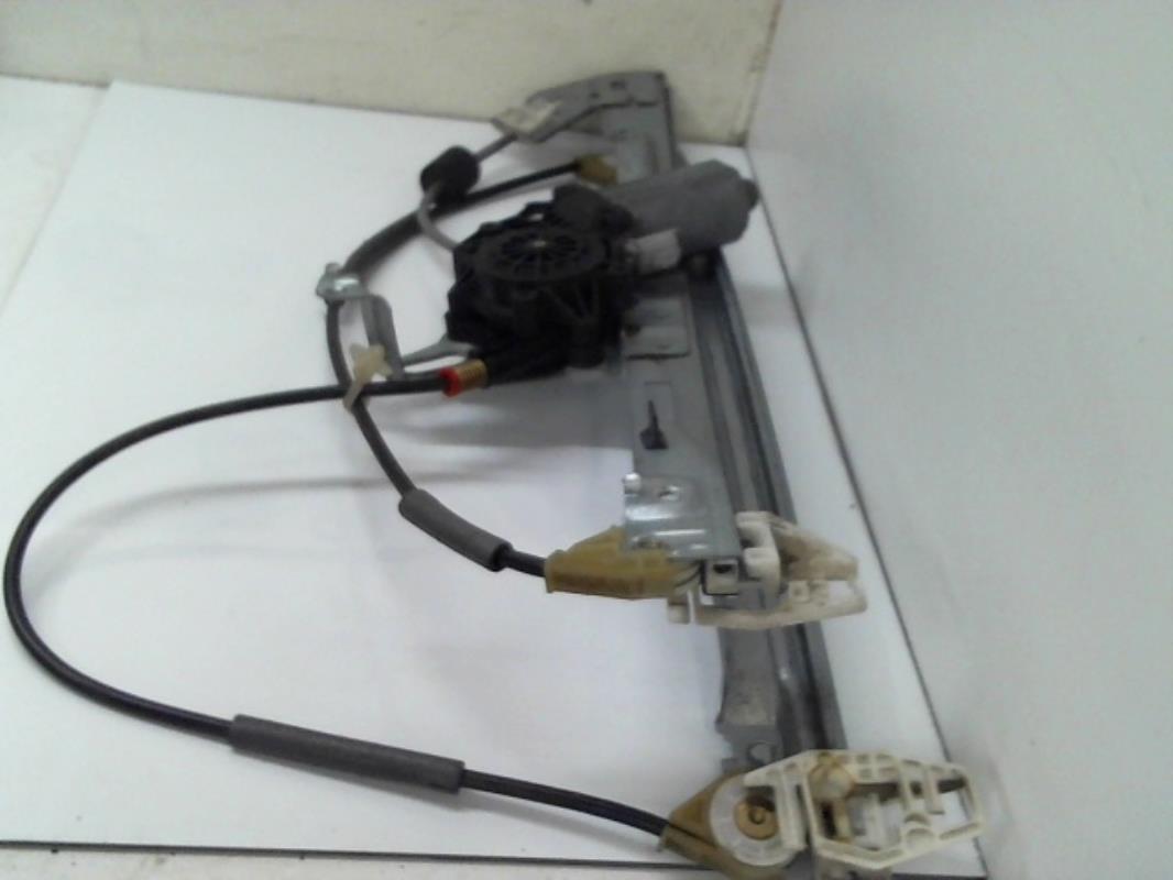Leve vitre electrique avant droit