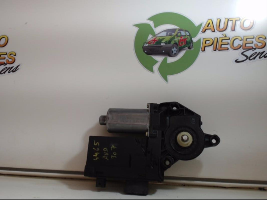 Moteur leve vitre avant droit