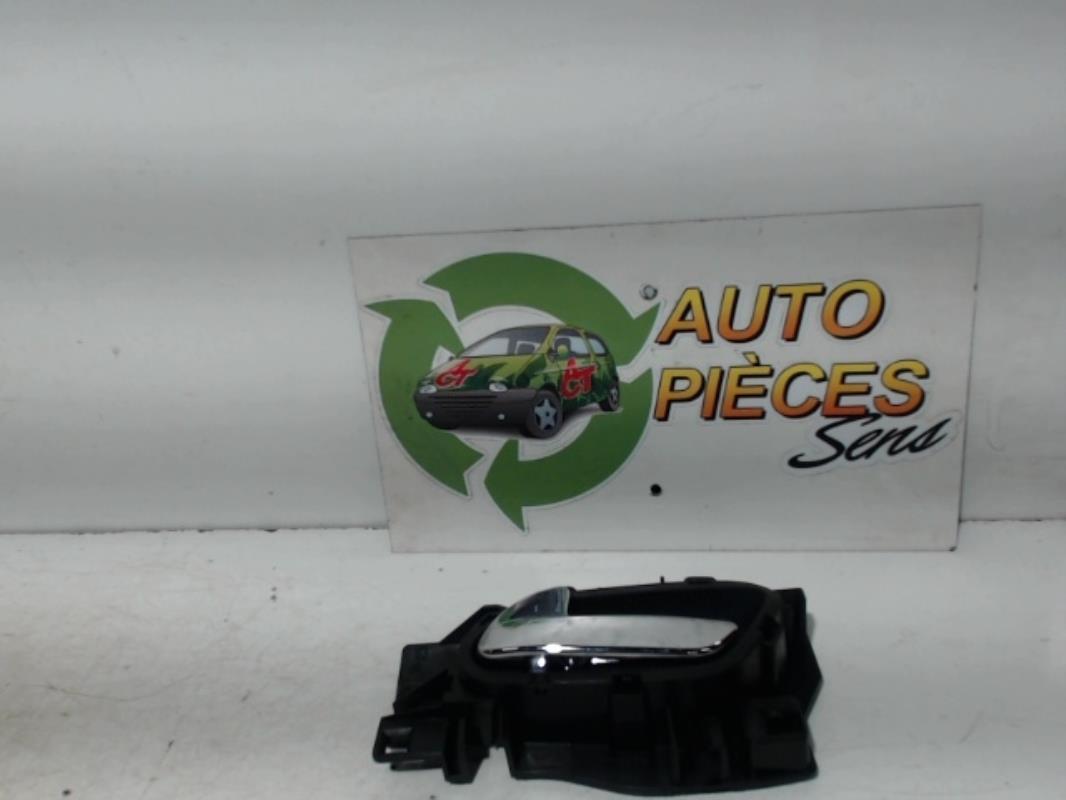 Poignee interieur avant gauche