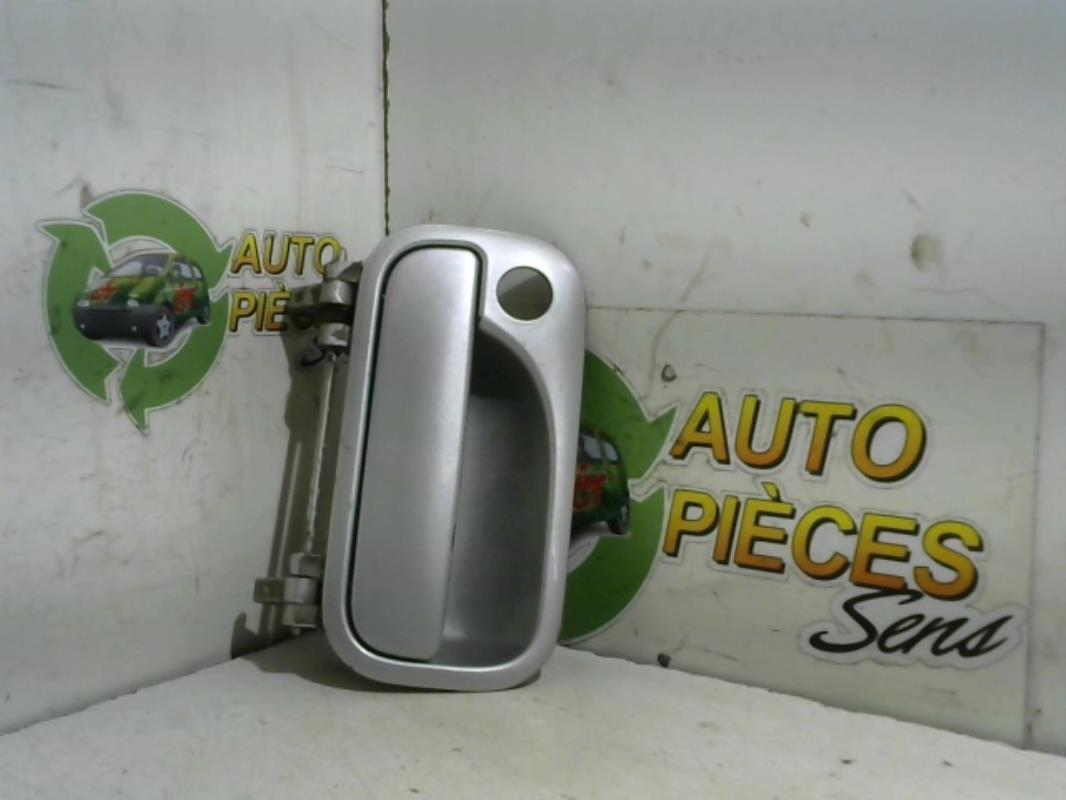 Poignee porte avant gauche