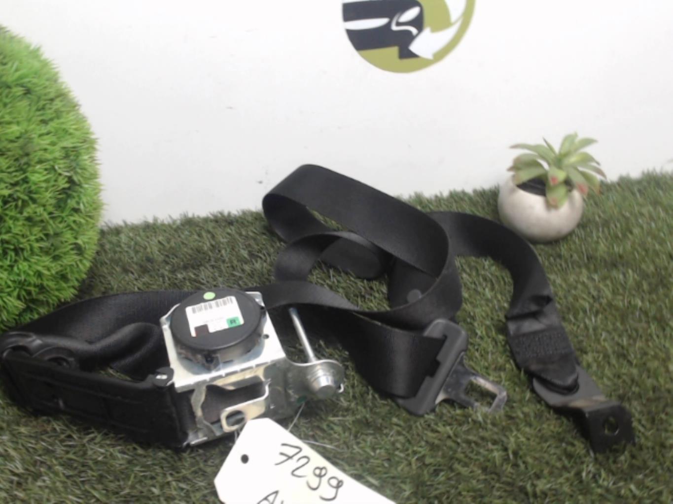 Ceinture avant droit
