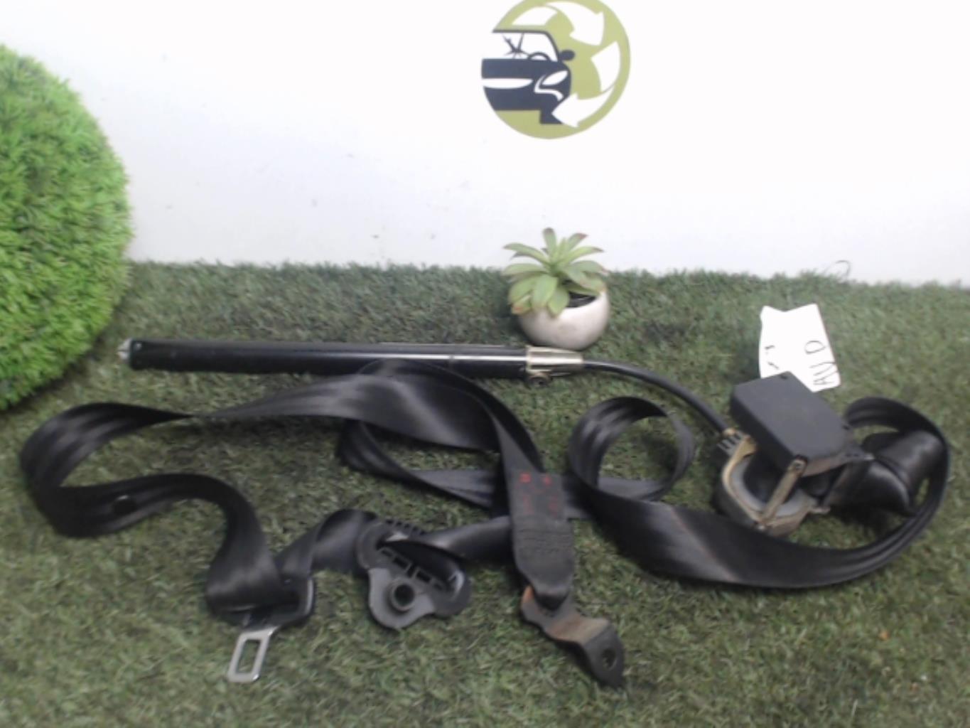 Ceinture avant droit