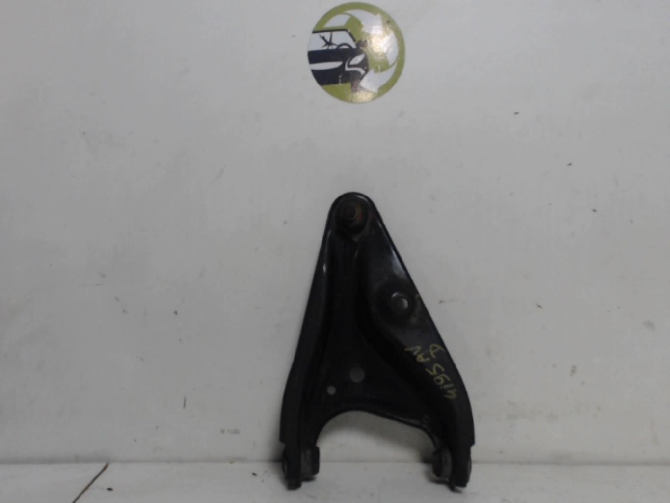 Triangle avant droit