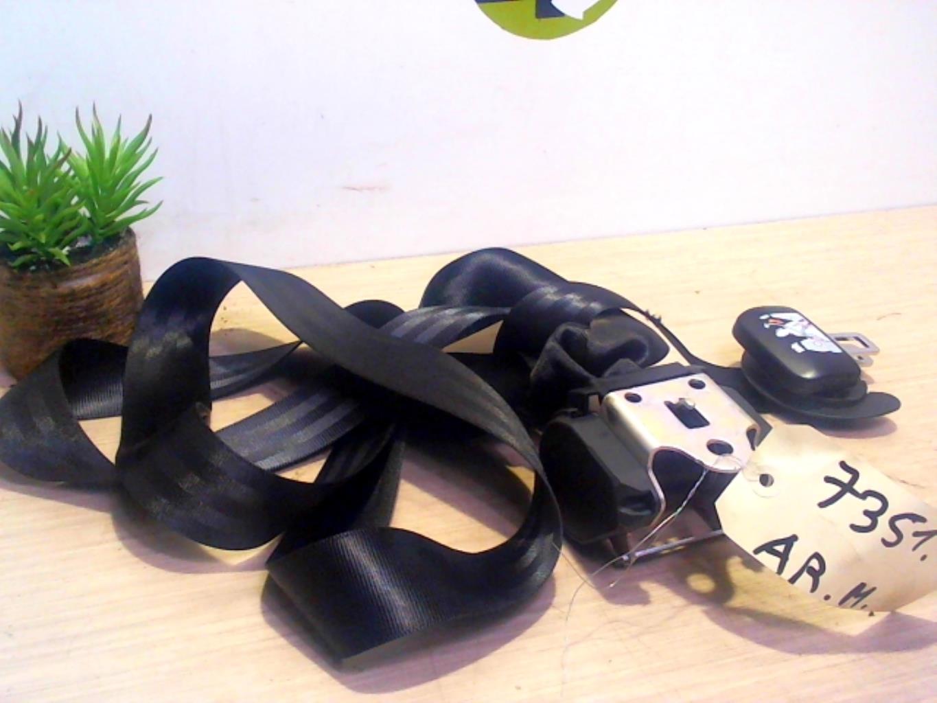 Ceinture arriere centrale