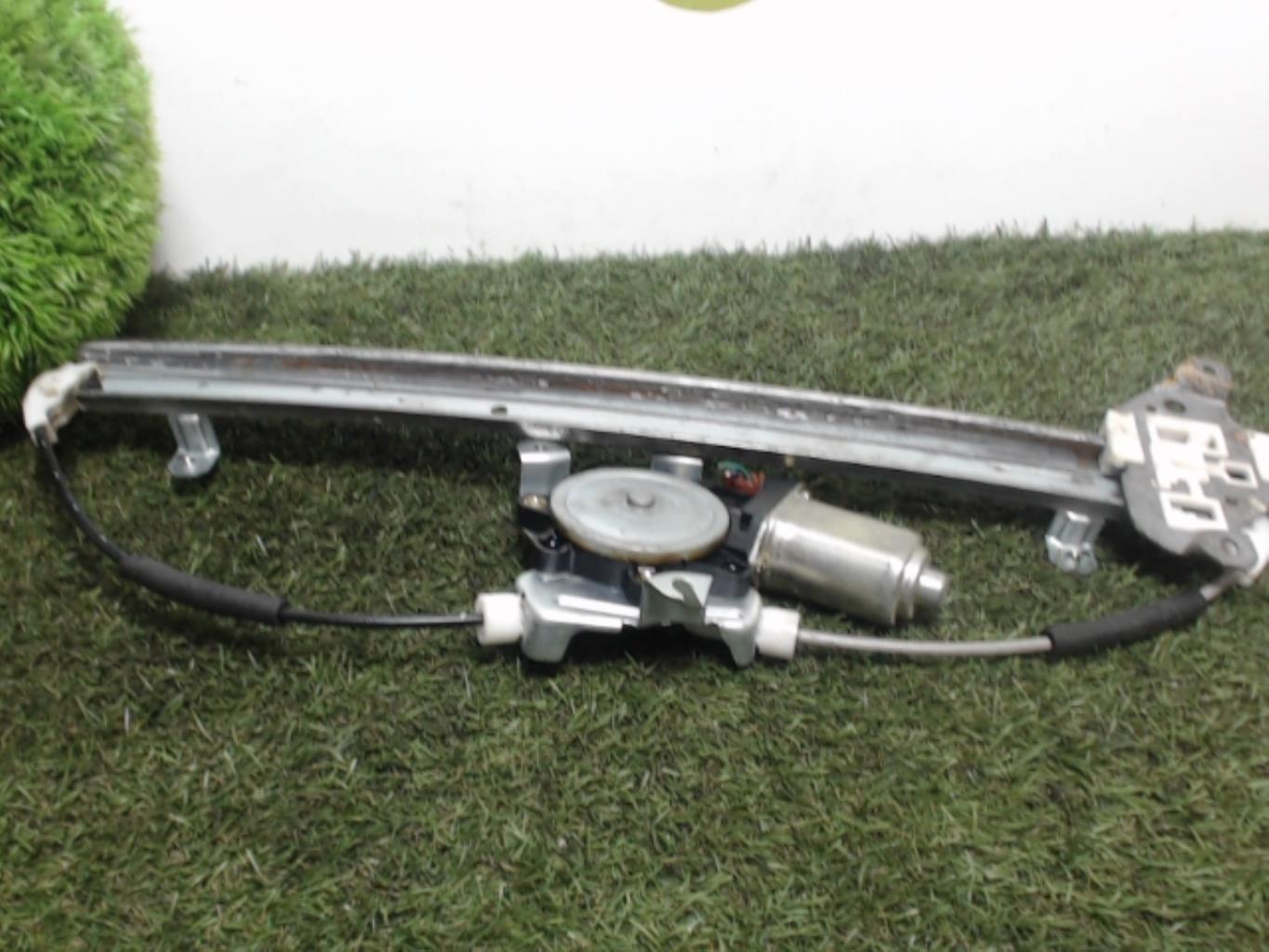 Leve vitre electrique avant droit