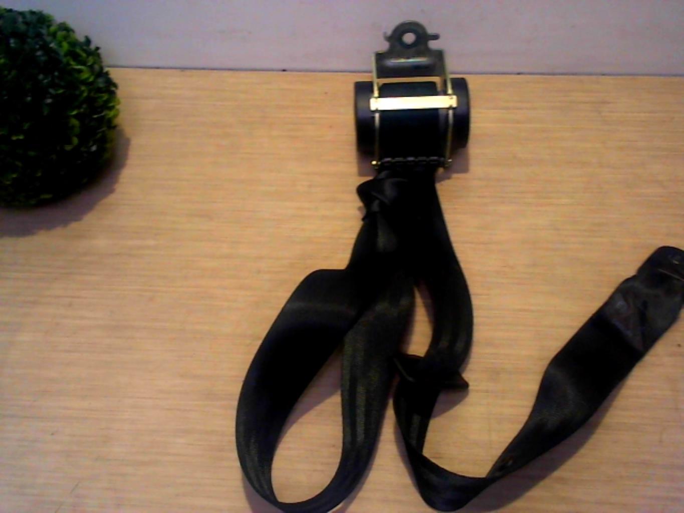 Ceinture arriere droit