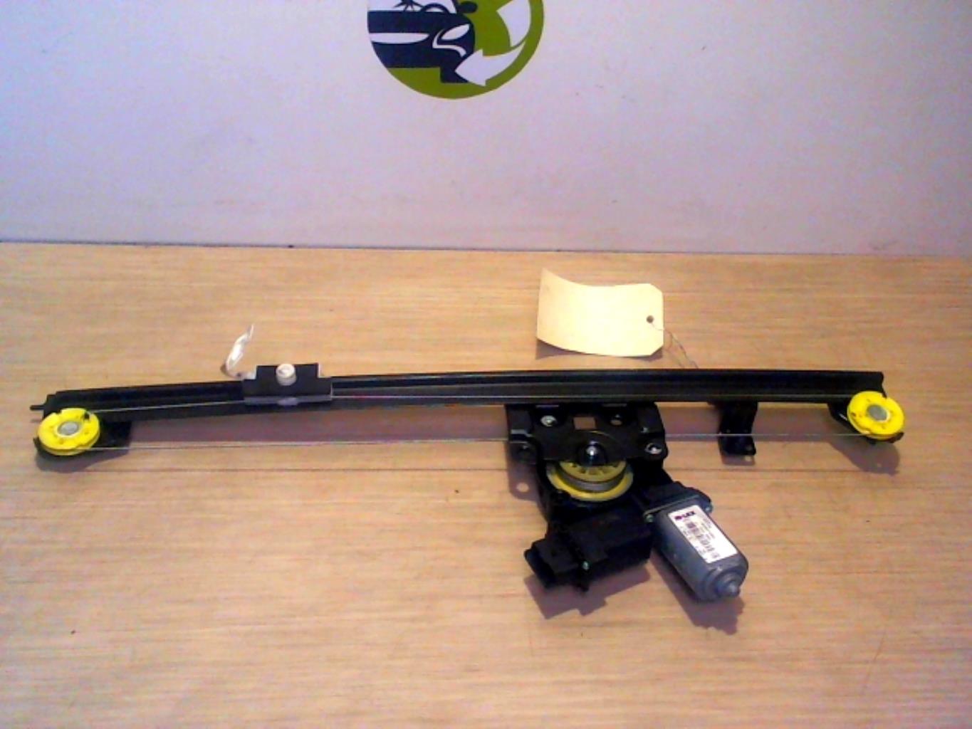 Leve vitre electrique avant droit