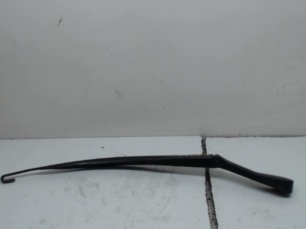 Bras essuie glace avant gauche